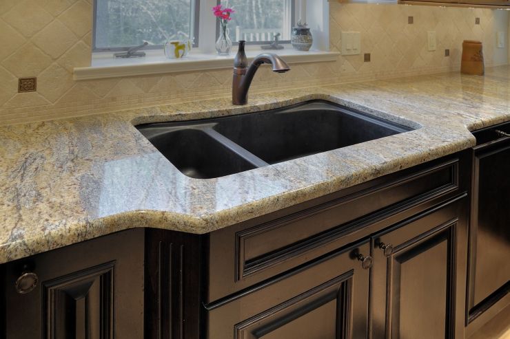 Newtown Modern Kitchen Sinks and Faucet renovation 