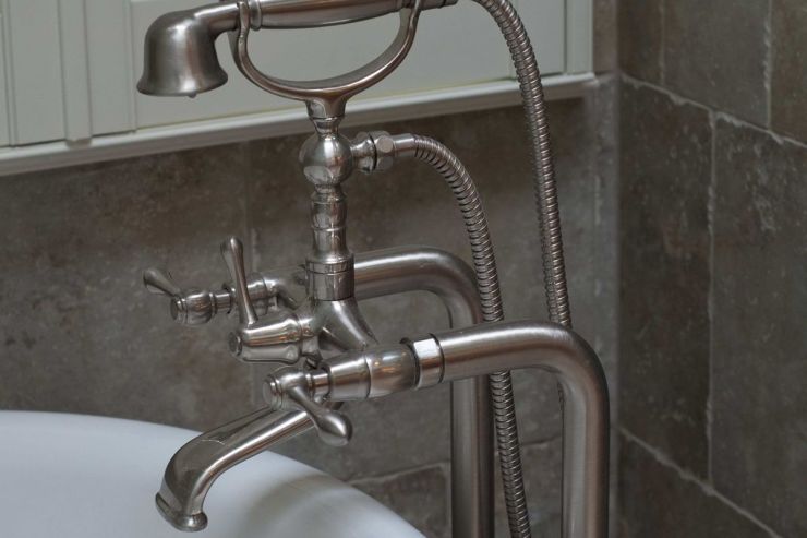 Bathtub faucet and fixture remodel in Doylestown