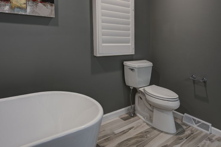 Highline Comfort Height elongated toilet Remodel in Churchville, PA